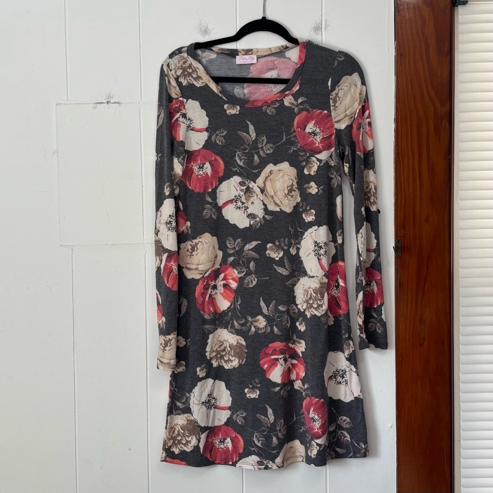 Pink Lily Floral Gray long sleeve t-shirt dress medium